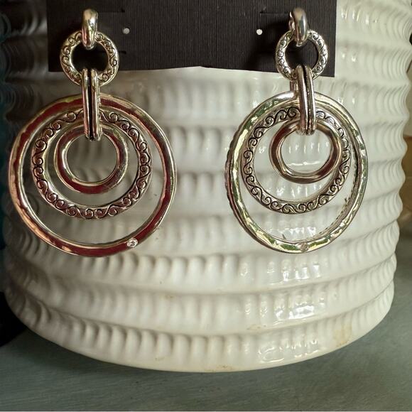 Scroll by Dillard Reversible Dangle Circle Earrings NEW - Picture 8 of 8